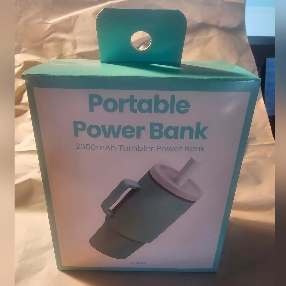GEMS 2000 mAh Novelty Power Bank- New In The Box